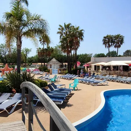 Appartement 4 Etoiles, 6 Personnes, Climatisation, Parking, Piscine, Wi-fi