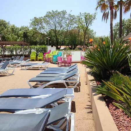 Appartement 4 Etoiles, 6 Personnes, Climatisation, Parking, Piscine, Wi-fi
